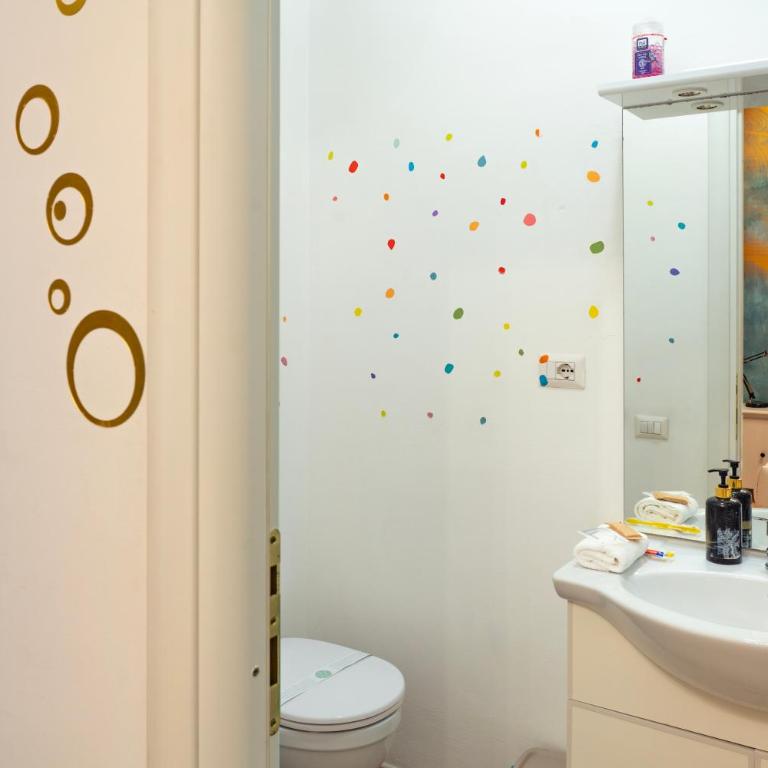 Mia House Roma - Deluxe Zimmer mit Queensize-Bett - 10