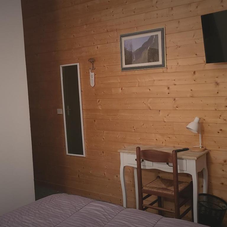 Hotel Glaizette - Chambre Double avec Salle de Bains Privative - 7