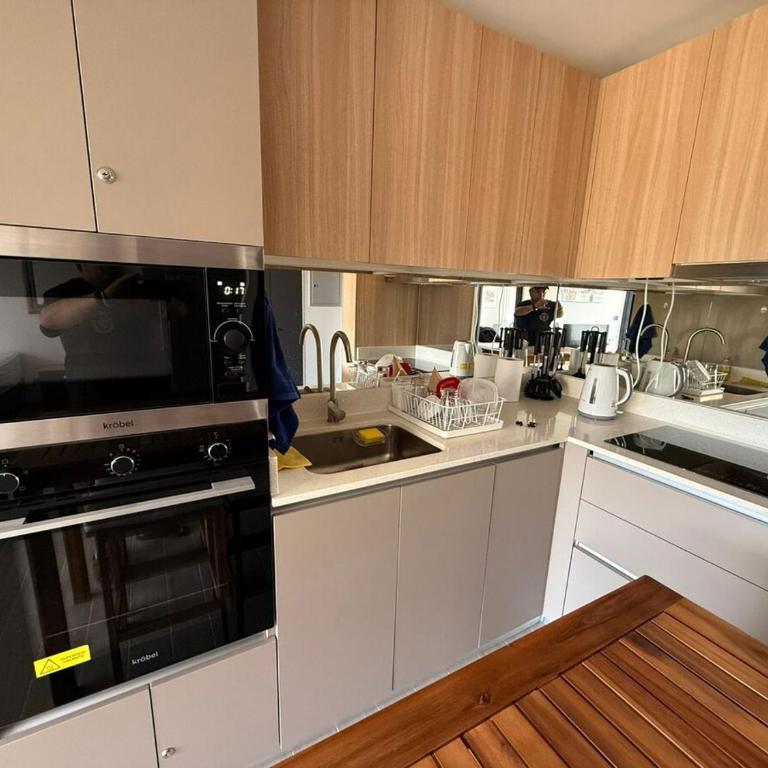 spectacular apartment 2 bedrooms, 2 bathrooms, 1 pool view - Two-Bedroom Apartment - 4