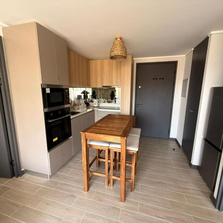 spectacular apartment 2 bedrooms, 2 bathrooms, 1 pool view - Two-Bedroom Apartment - 11