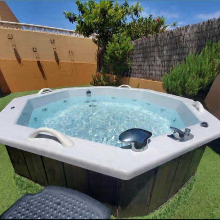 Cuyagua - Two-Bedroom House - 1