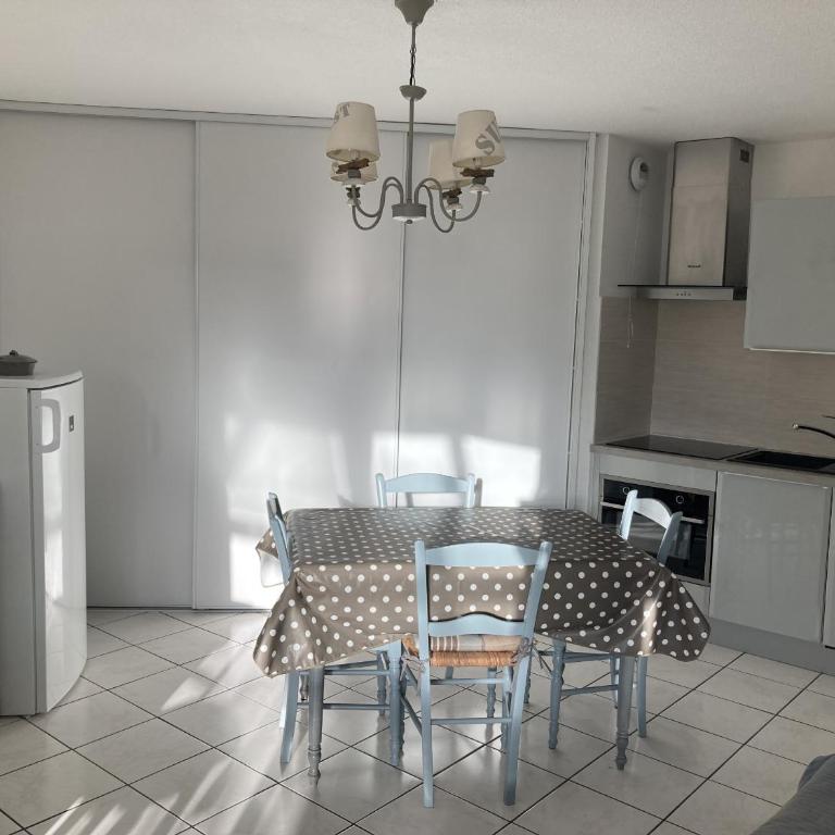 OCEANIA - Terrasse couverte, Plage 500m - DT10 - Appartement - Rez-de-Chaussée - 2