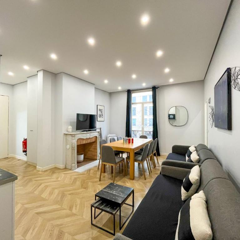 UrbanFlat 126 - Grand Appartement Parisien dans le centre - Apartamento - 16