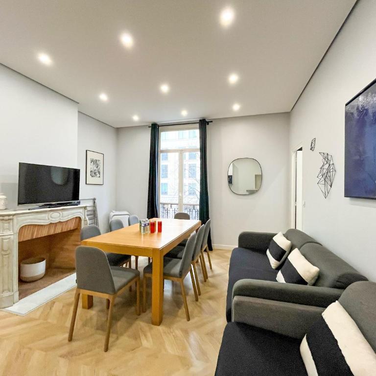 UrbanFlat 126 - Grand Appartement Parisien dans le centre - Apartamento - 10