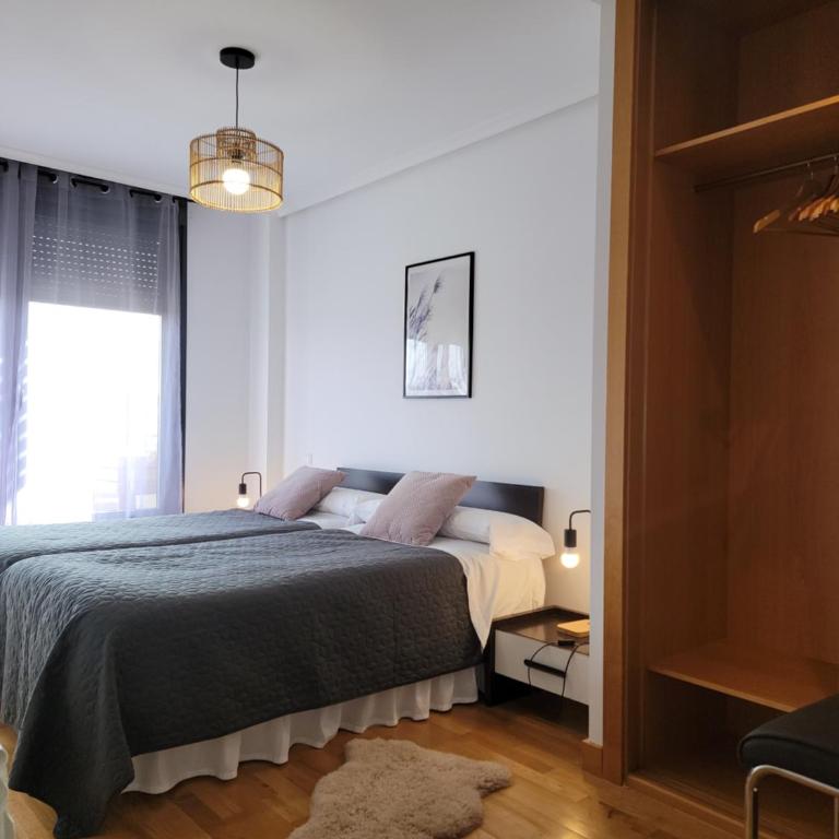 Apartamento Medrano PISCINA AIRE ACONDICIONADO terraza y 5 minutos del centro en coche ideal para mascotas - Apartamento de 1 dormitorio - 5