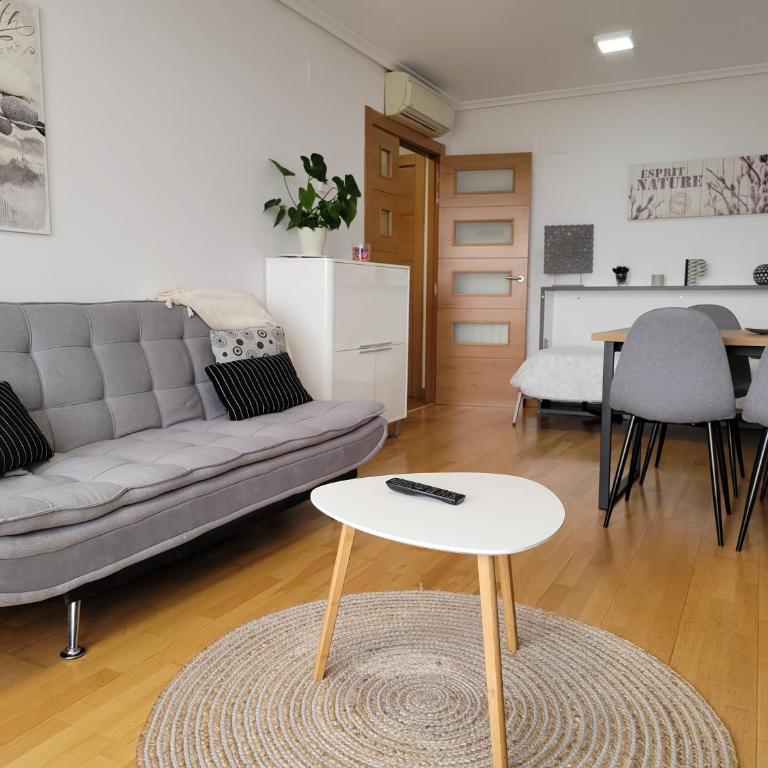 Apartamento Medrano PISCINA AIRE ACONDICIONADO terraza y 5 minutos del centro en coche ideal para mascotas - Apartamento de 1 dormitorio - 26