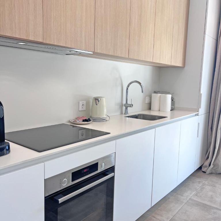 Lujo, Piscina, Terraza frente al Mar y Parking Privado - BajoD - Apartamento 1 dormitorio con vistas al mar y terraza - 4
