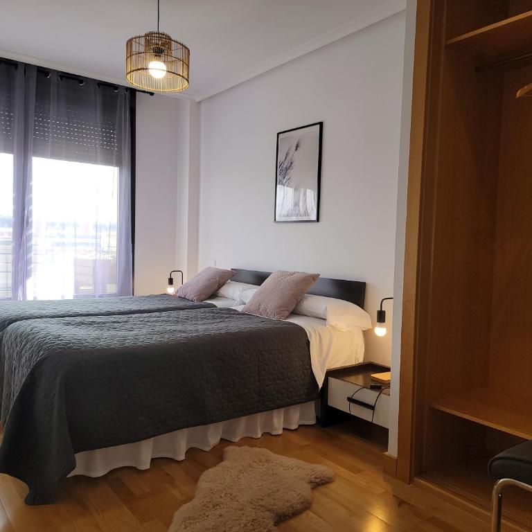 Apartamento Medrano PISCINA AIRE ACONDICIONADO terraza y 5 minutos del centro en coche ideal para mascotas - Apartamento de 1 dormitorio - 4
