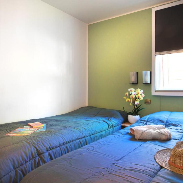 Vic's Land Holidays - Mobile Home Village - 1