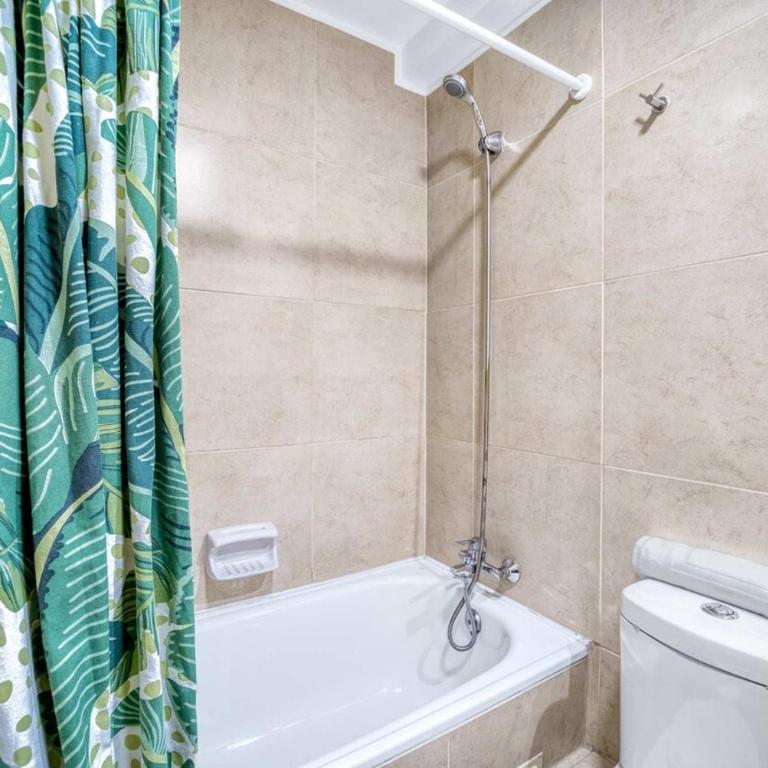 Light 66 Apartment with Pool and Wifi in Las Condes - Room #1583585201 - 13