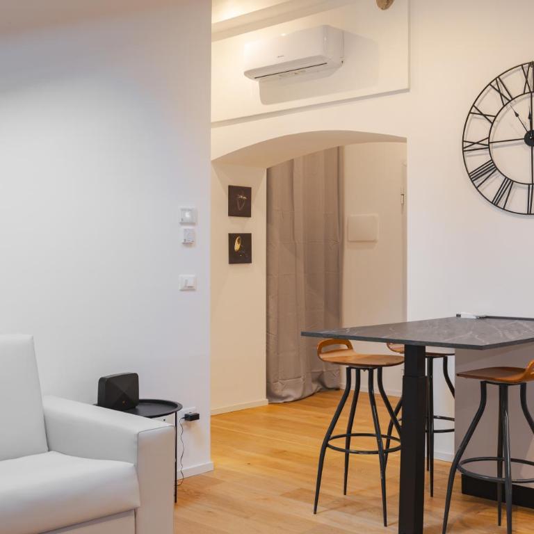 Lux Apartment Stazione 51 - Appartamento con 1 Camera da Letto - 6