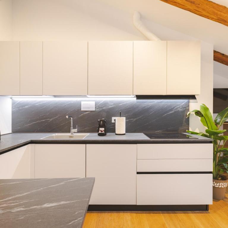 Lux Apartment Stazione 51 - Appartamento con 1 Camera da Letto - 17