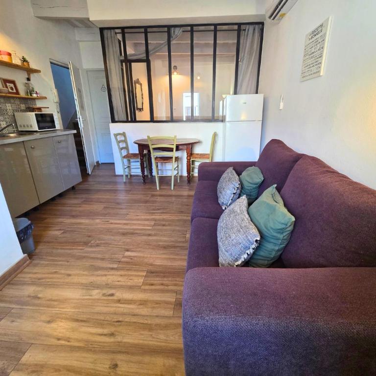 Magnifique appartement au cœur de la Venise Provençale - One-Bedroom Apartment - 1