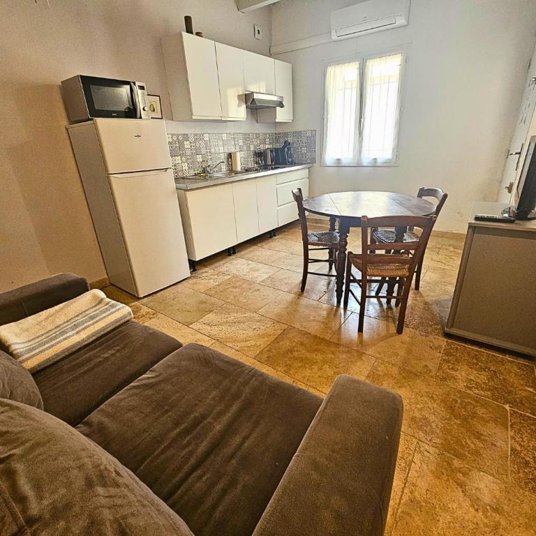 Au coeur de la Venise Povençale - Apartamento de 1 dormitorio - 3