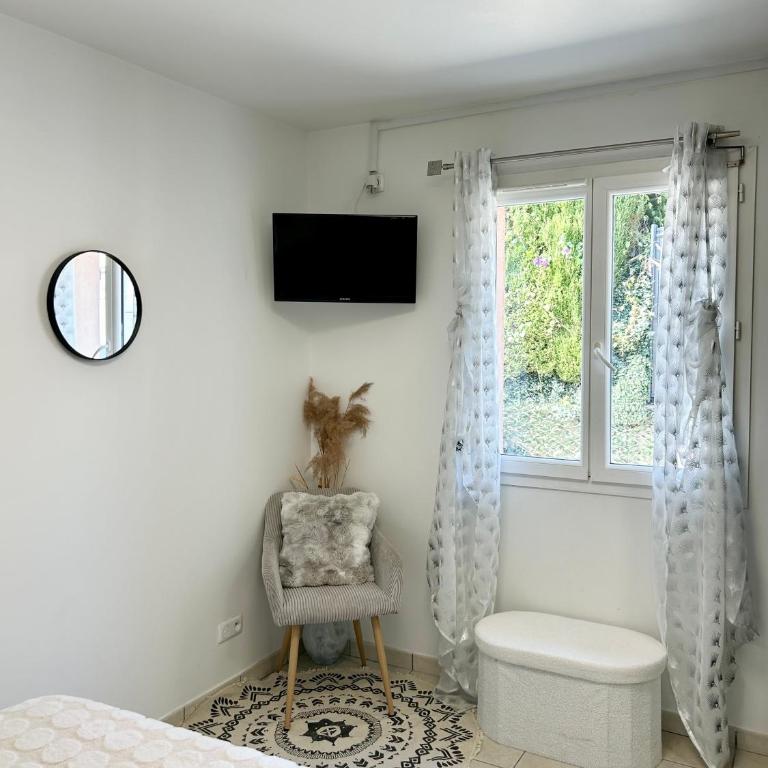 Maison havre de paix dans les Alpes-Maritimes - Villa avec Piscine Privée - 15