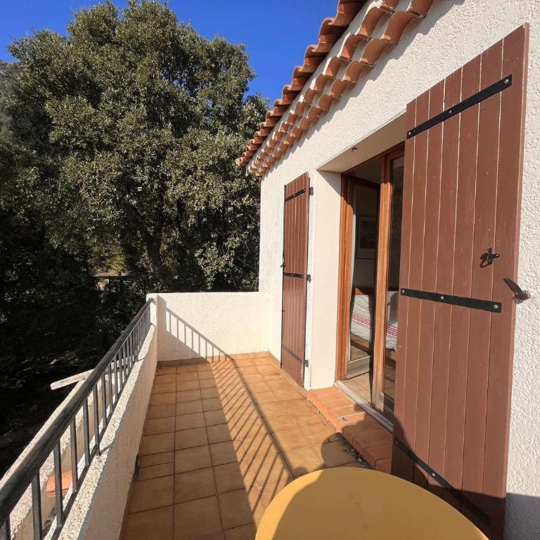 CA000-194 MAISON 4 PIÈCES 7 Personnes À CAVALAIRE SUR MER - Maison 3 Chambres - 15