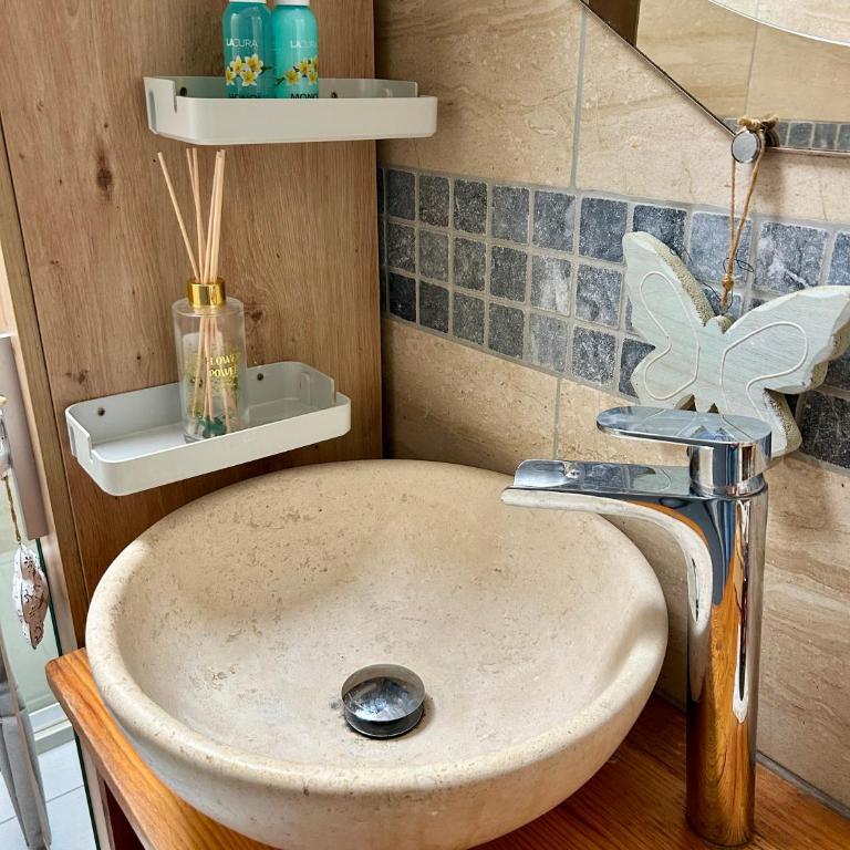 Maison havre de paix dans les Alpes-Maritimes - Villa avec Piscine Privée - 21