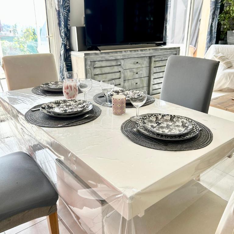 Maison havre de paix dans les Alpes-Maritimes - Villa avec Piscine Privée - 29