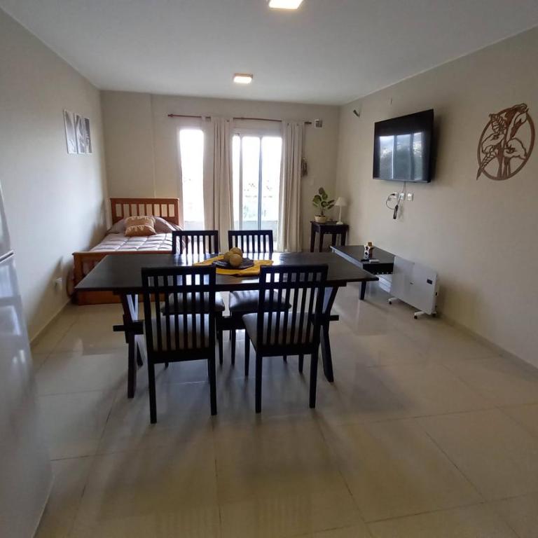 Carcano Temporarios - Apartamento de 1 dormitorio con balcón y vistas a la montaña - 2