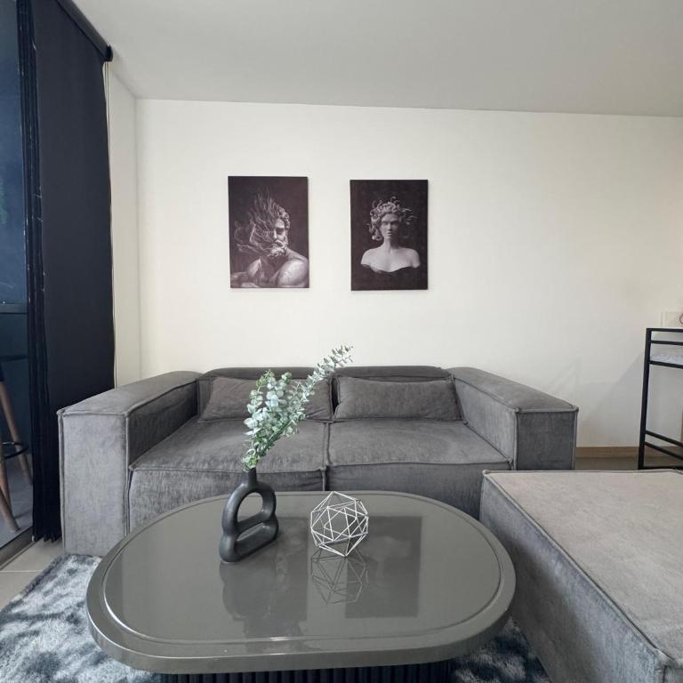 Urbanity - Three-Bedroom Apartment with View - 22