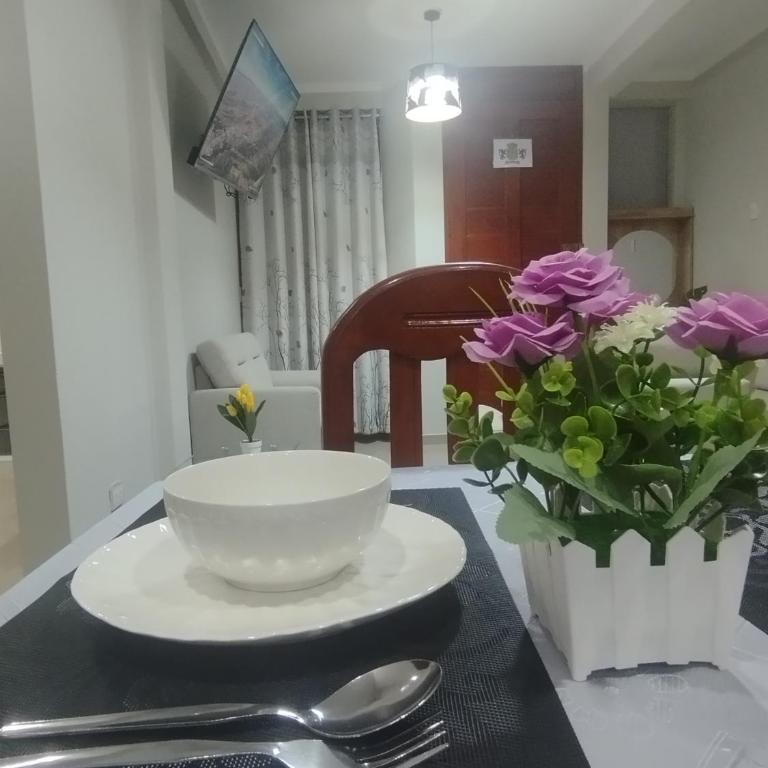 1er piso con piscina Florencia Apart - Three-Bedroom Apartment - 4