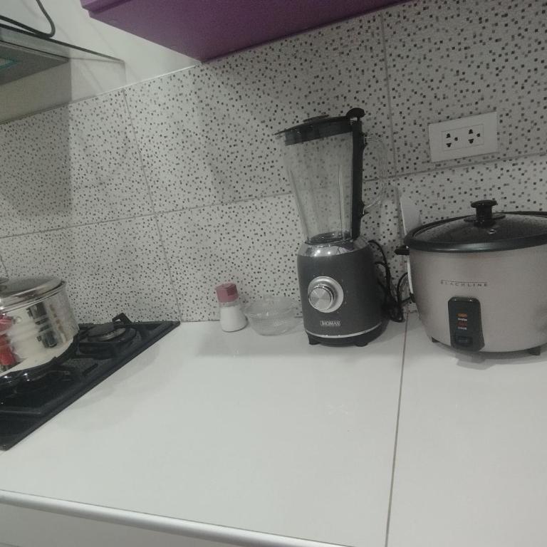 1er piso con piscina Florencia Apart - Three-Bedroom Apartment - 16