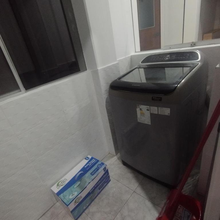 1er piso con piscina Florencia Apart - Three-Bedroom Apartment - 17