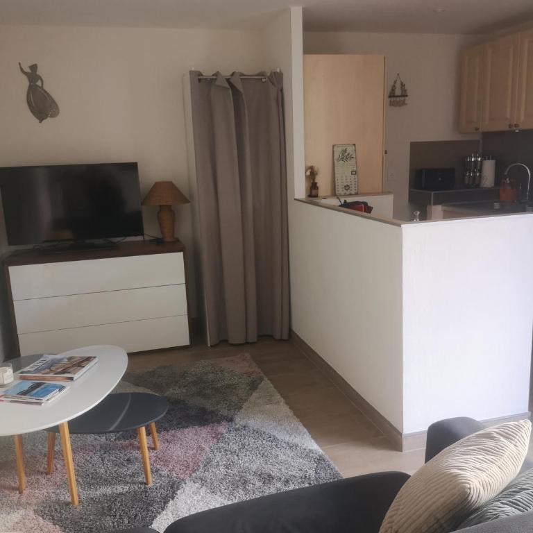 Appartement de plain-pied avec jardin - One-Bedroom Apartment - 5