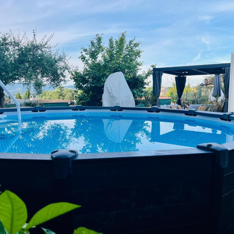 Maison havre de paix dans les Alpes-Maritimes - Villa avec Piscine Privée - 48