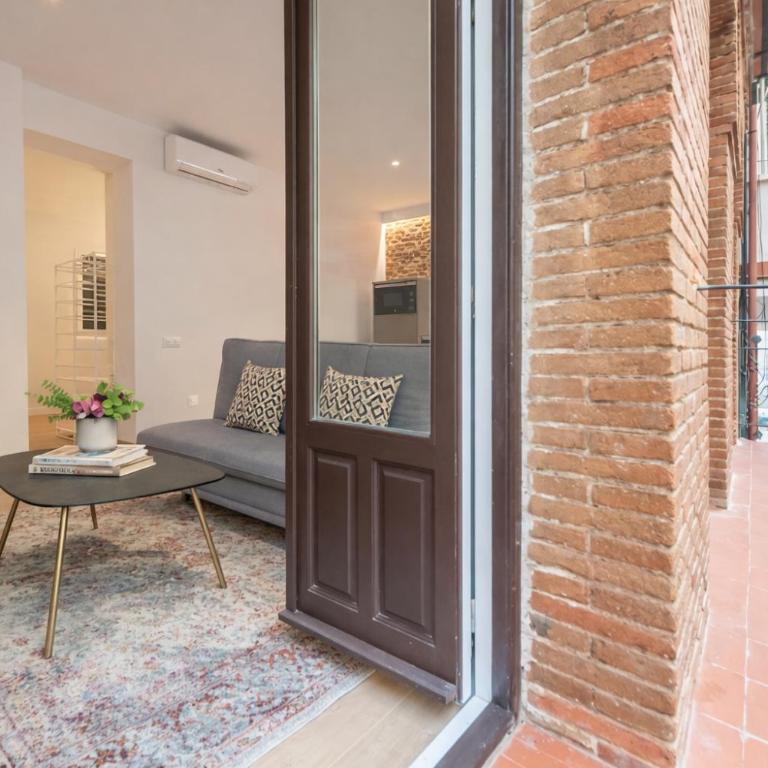 Collection Latina - Apartamentos Únicos en el Barrio Más Auténtico - Family Studio - 12