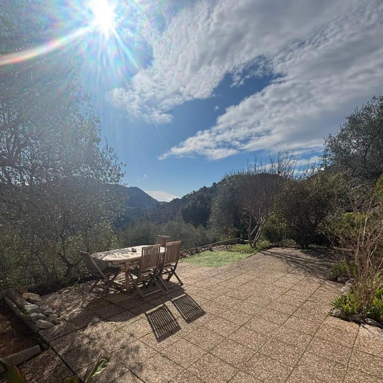 Charming apartment with stunning mountain views - Appartement 2 Chambres - 1