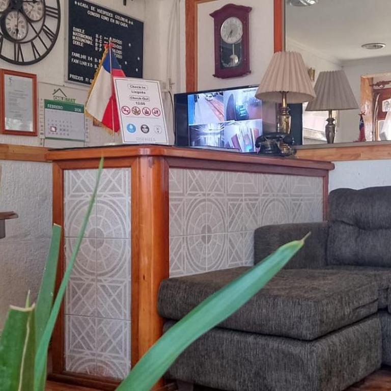 Hostal Colonial - Room #1583618601 - 2