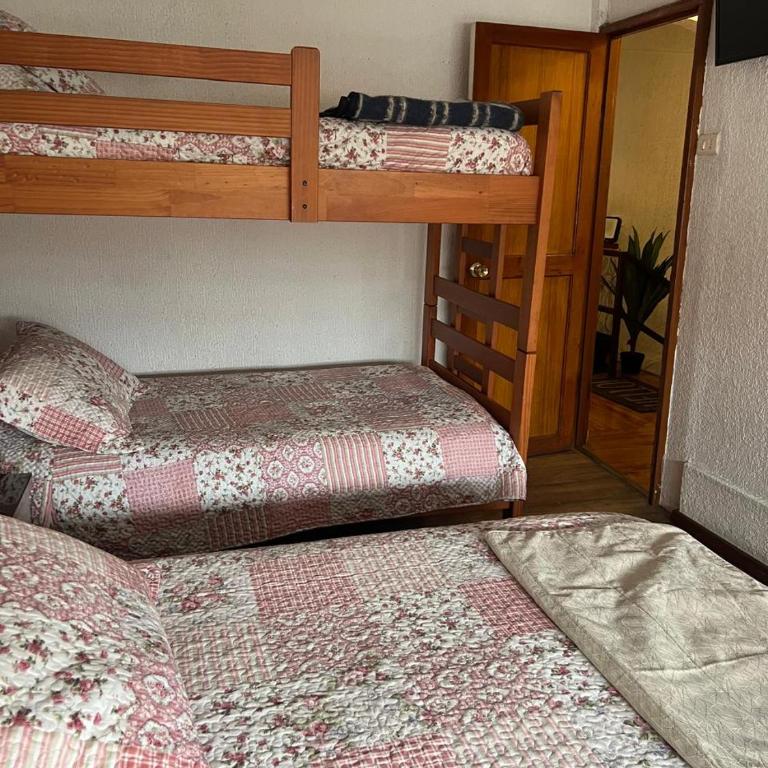 Hostal Colonial - Room #1583618604 - 9