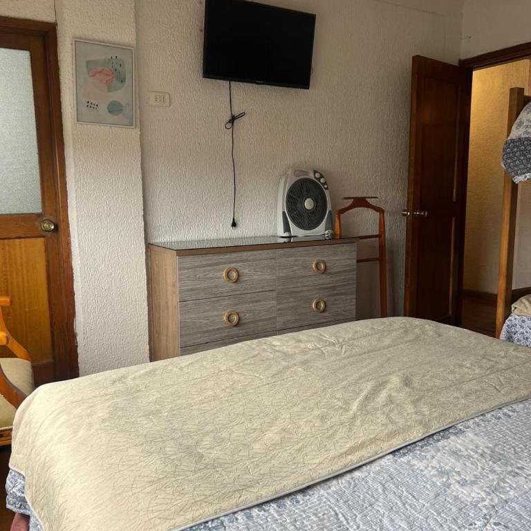 Hostal Colonial - Room #1583618603 - 15
