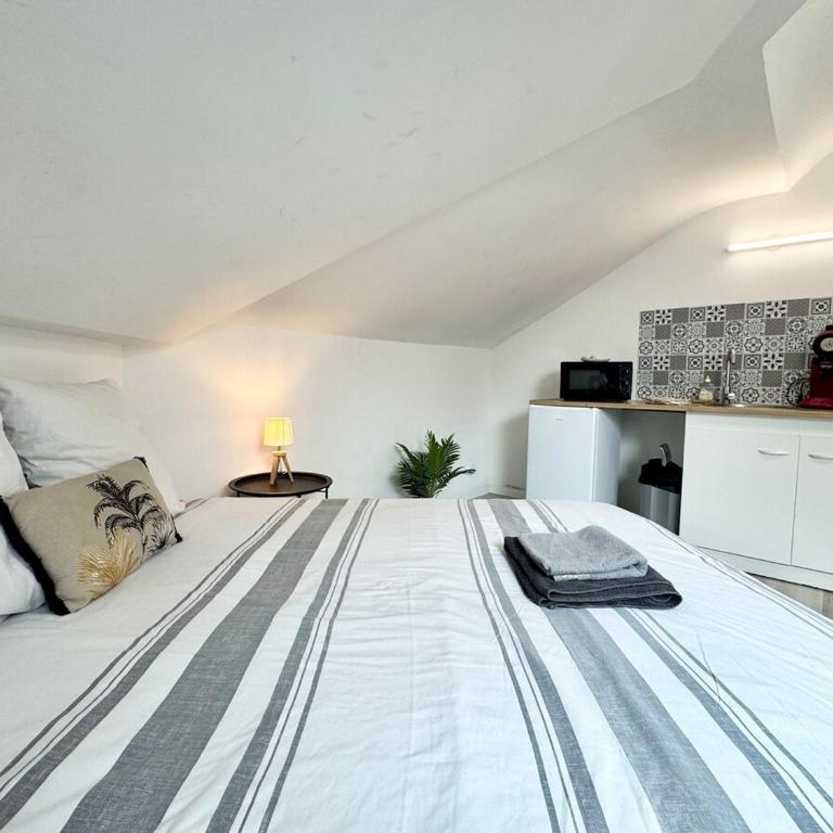 LeNova3 - Centre-ville - TV - WIFI - Appartement - 9