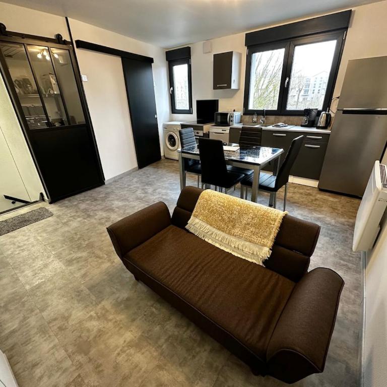 Jean - Appartement T3 moderne et tout confort à Berck - Two-Bedroom Apartment - 1