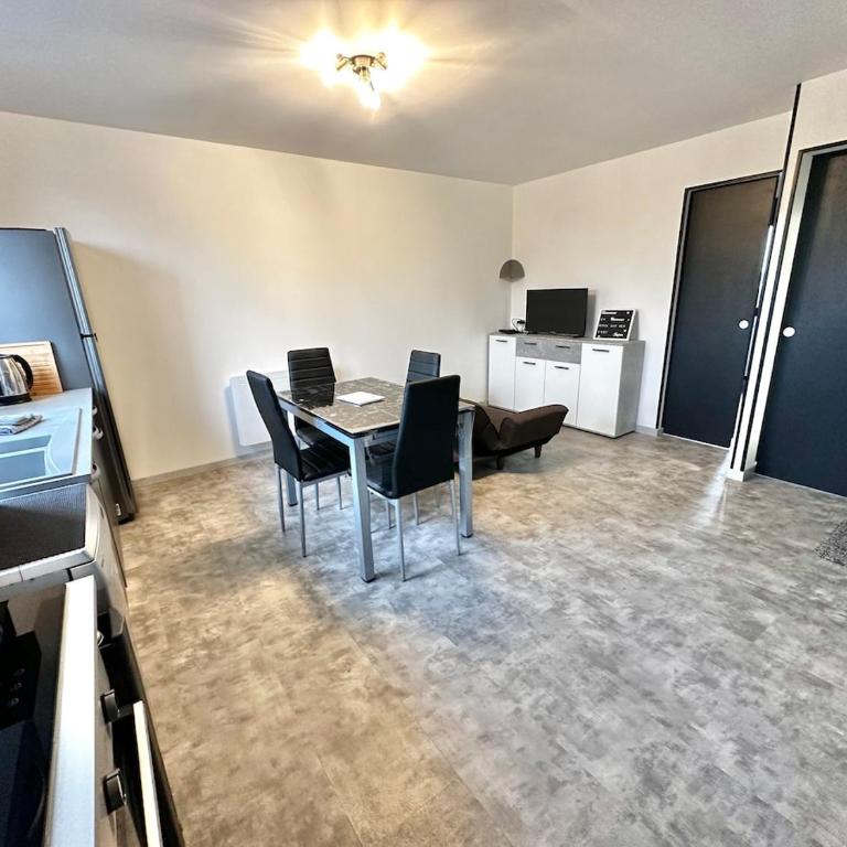 Jean - Appartement T3 moderne et tout confort à Berck - Two-Bedroom Apartment - 17