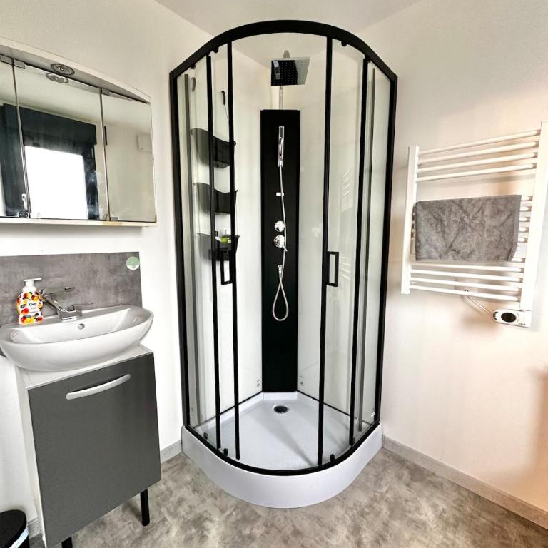 Jean - Appartement T3 moderne et tout confort à Berck - Two-Bedroom Apartment - 9