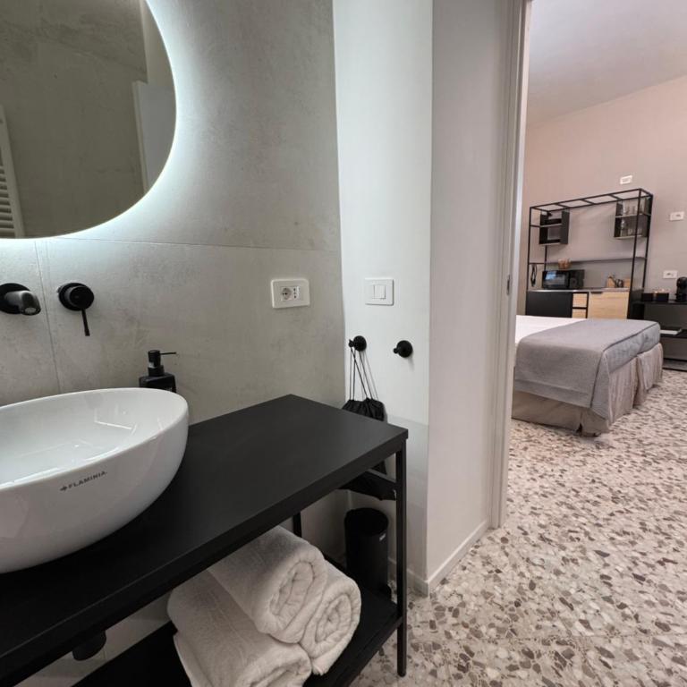 Bari LandLord 15 - Camera Tripla Comfort - 4