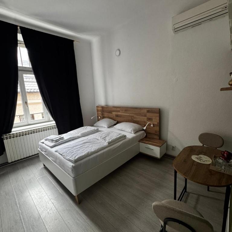 Old Town Trotters Heritage Apartments - Deluxe Double or Twin Room - 16