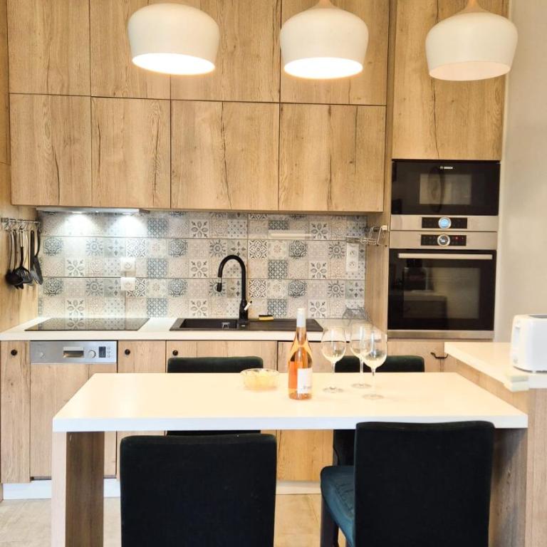 Joli T3 moderne avec terrasse & climatisation - Appartement 2 Chambres - 25