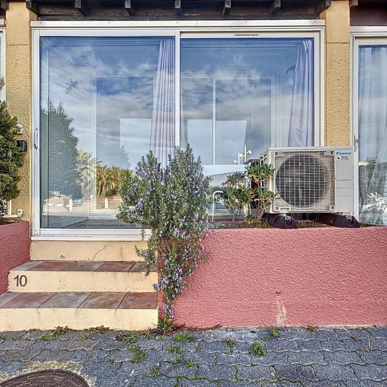 Studio with pool near the harbor - Studio - 8