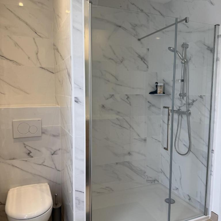 Appartement avec terrasse - Proche mer et centre - Appartamento con 3 Camere da Letto - 18