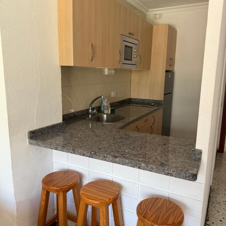 Los Ficus - One-Bedroom Apartment - 17