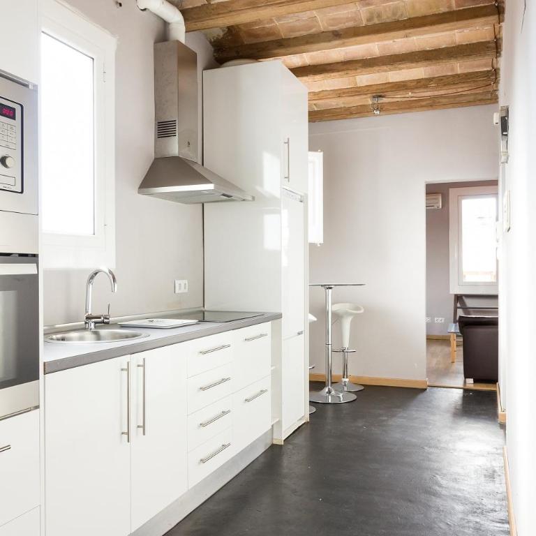 ApartEasy mid-term ONLY for VACATIONS stays, ATIC GRACIA - Two-Bedroom Apartment - 6