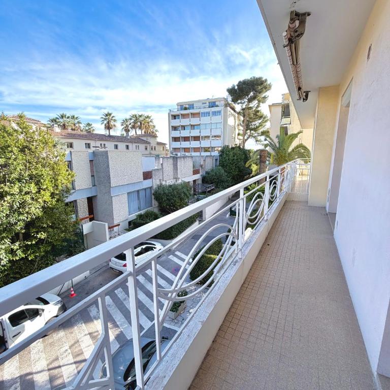 VERCORS next to the Sea & Beach - Appartement 1 Chambre avec Vue sur la Mer et Terrasse - 6