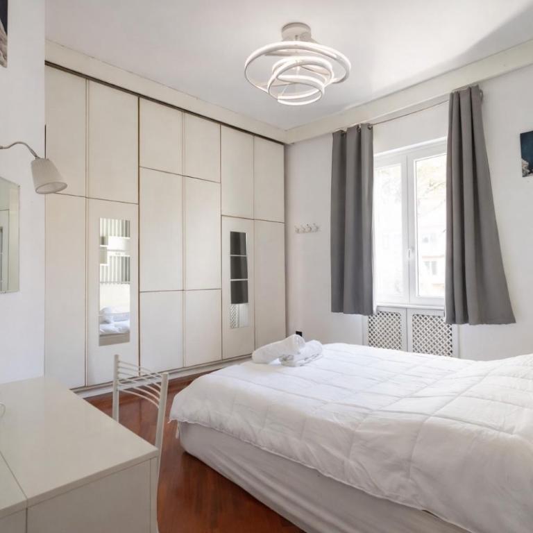 Large Design apartment near the Vatican - Three-Bedroom Apartment - 1