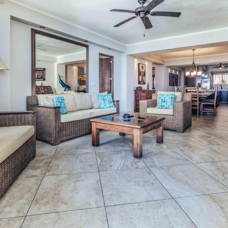 Ocean view 2Br Condo-Balcony-Beach-Pool - 805 - Casa - 64