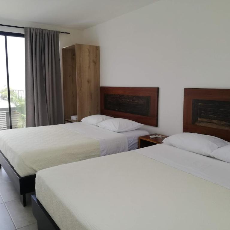 Jama Campay - Two-Bedroom House - 3