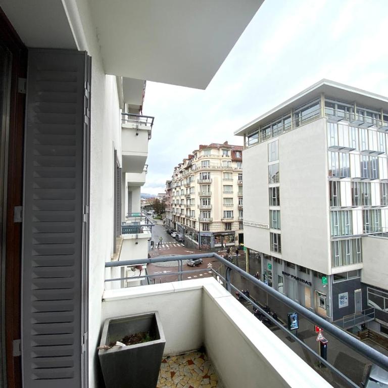 La Perle - balcon et centre-ville - Apartment mit 1 Schlafzimmer - 25